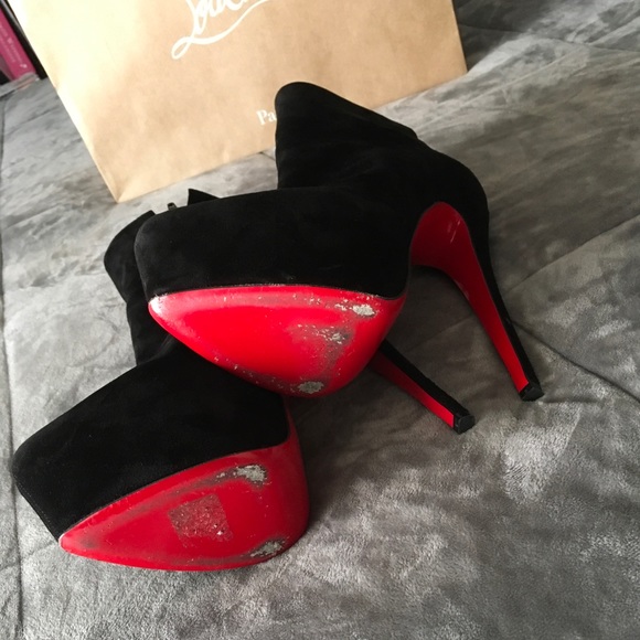 PRICED TO SELL FAST! Christian Louboutins - Picture 3 of 5